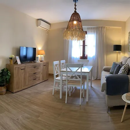 Deanes Apartment *