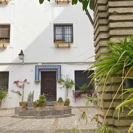 Deanes Apartamento *